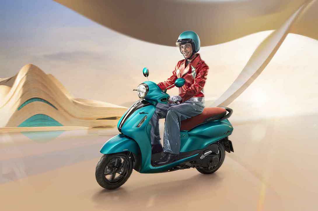 NEW YAMAHA GRAND FILANO HYBRID CONNECTED