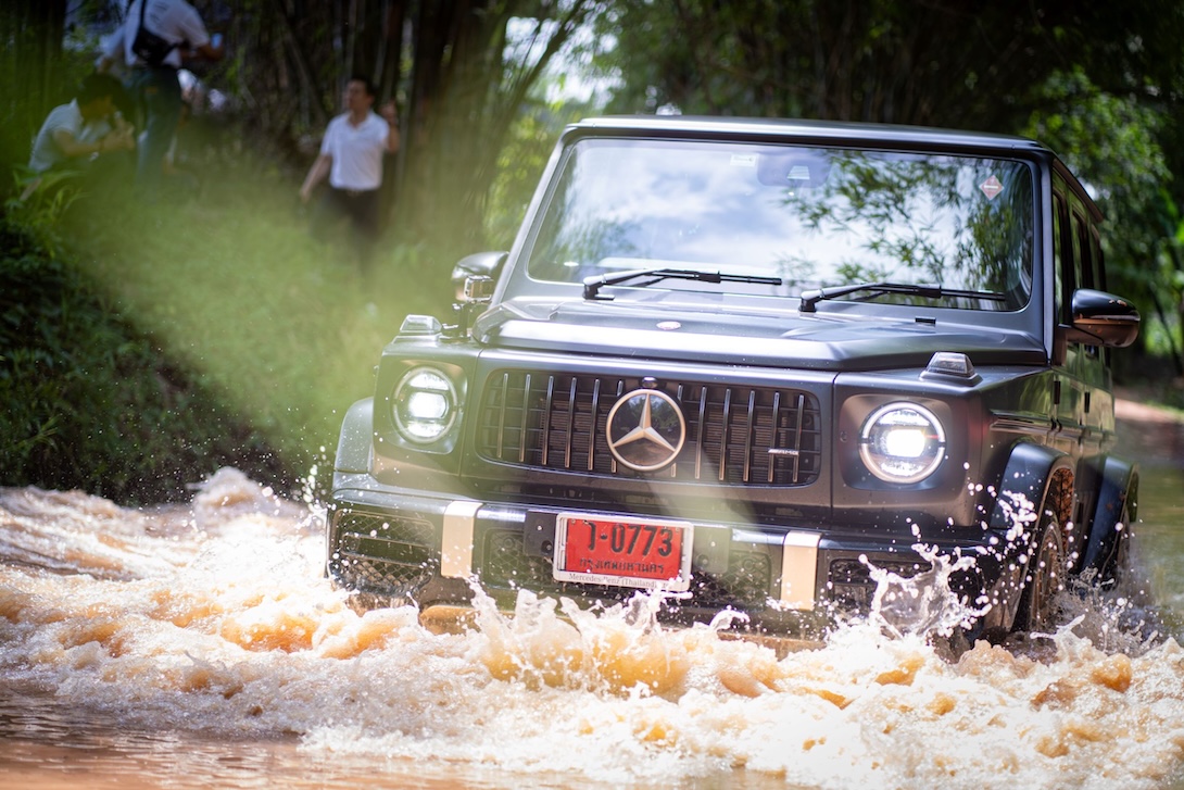 Mercedes-Benz SUV Driving Events