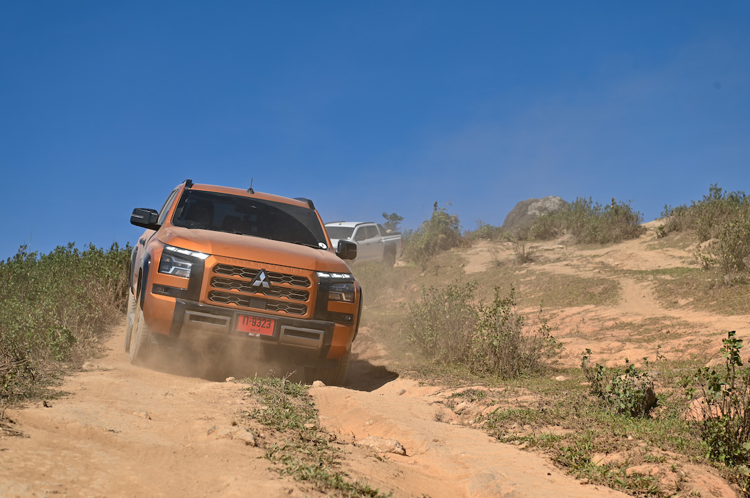 Mitsubishi TRITON ATHLETE