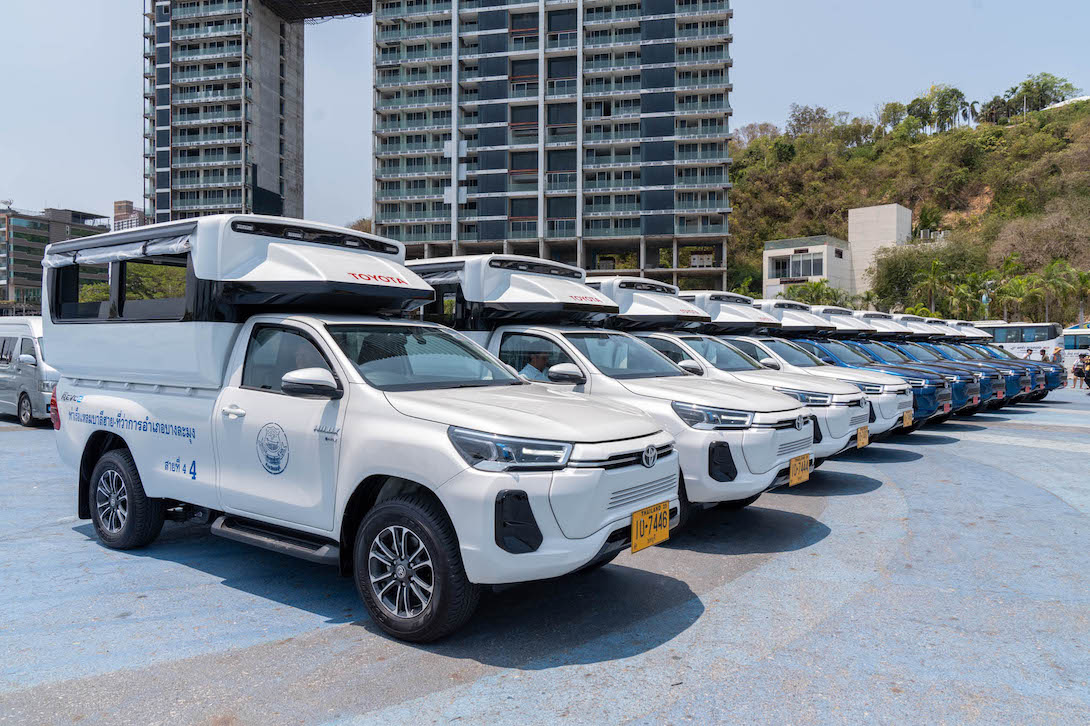 โตโยต้า ส่งมอบรถกระบะไฟฟ้า