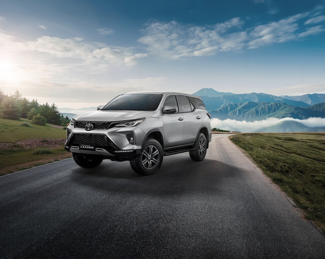 FORTUNER LEADER S