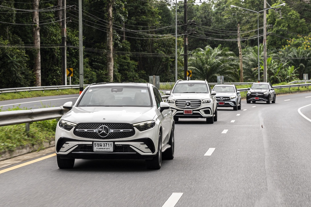 เเมอร์เซเดส-เบนซ์ ผู้สนับสนุน โรงเรียนเยาววิทย์