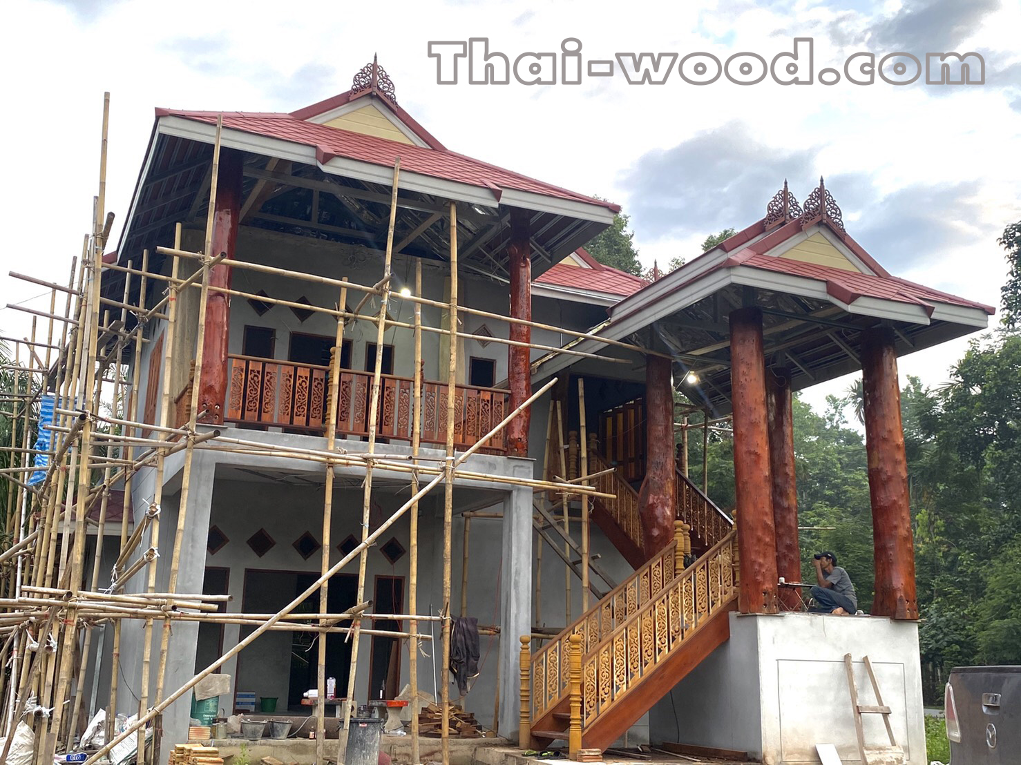 บ้านทรงไทยก่อสร้าง