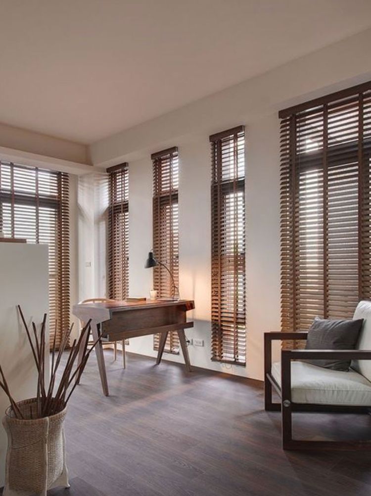 มูลี่เป็นม่านชนิดหนึ่งที่สามารถปรับปริมาณแสงได้ง่าย