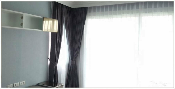 ผ้าม่านโปร่งแสง (Sunscreen)  ผ้าม่านที่นิยมใช้ติดตั้งซ้อนกับผ้าทึบเพื่อความสวยงาม