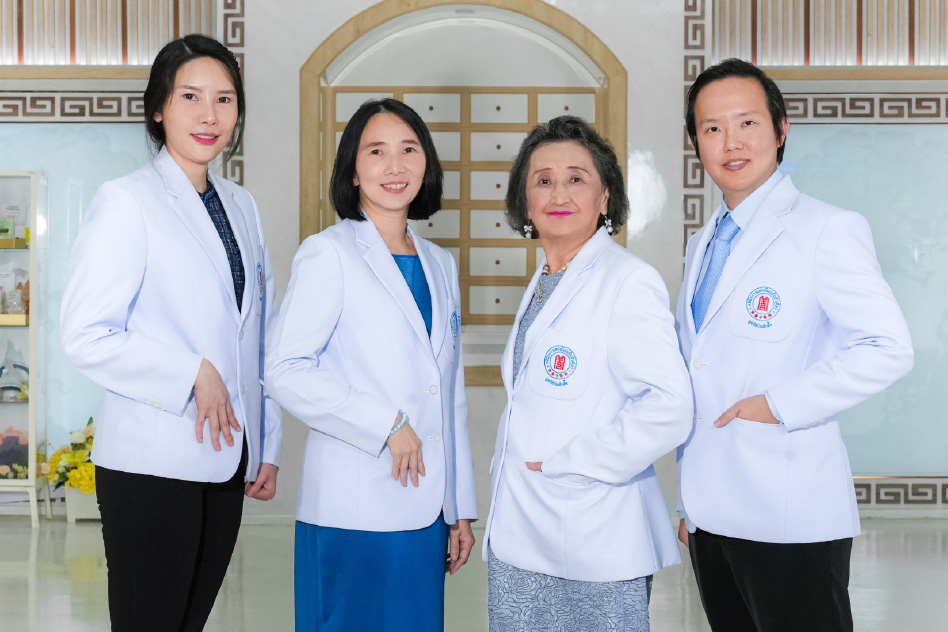 แพทย์จีนแผนกอายุรกรรมมะเร็ง