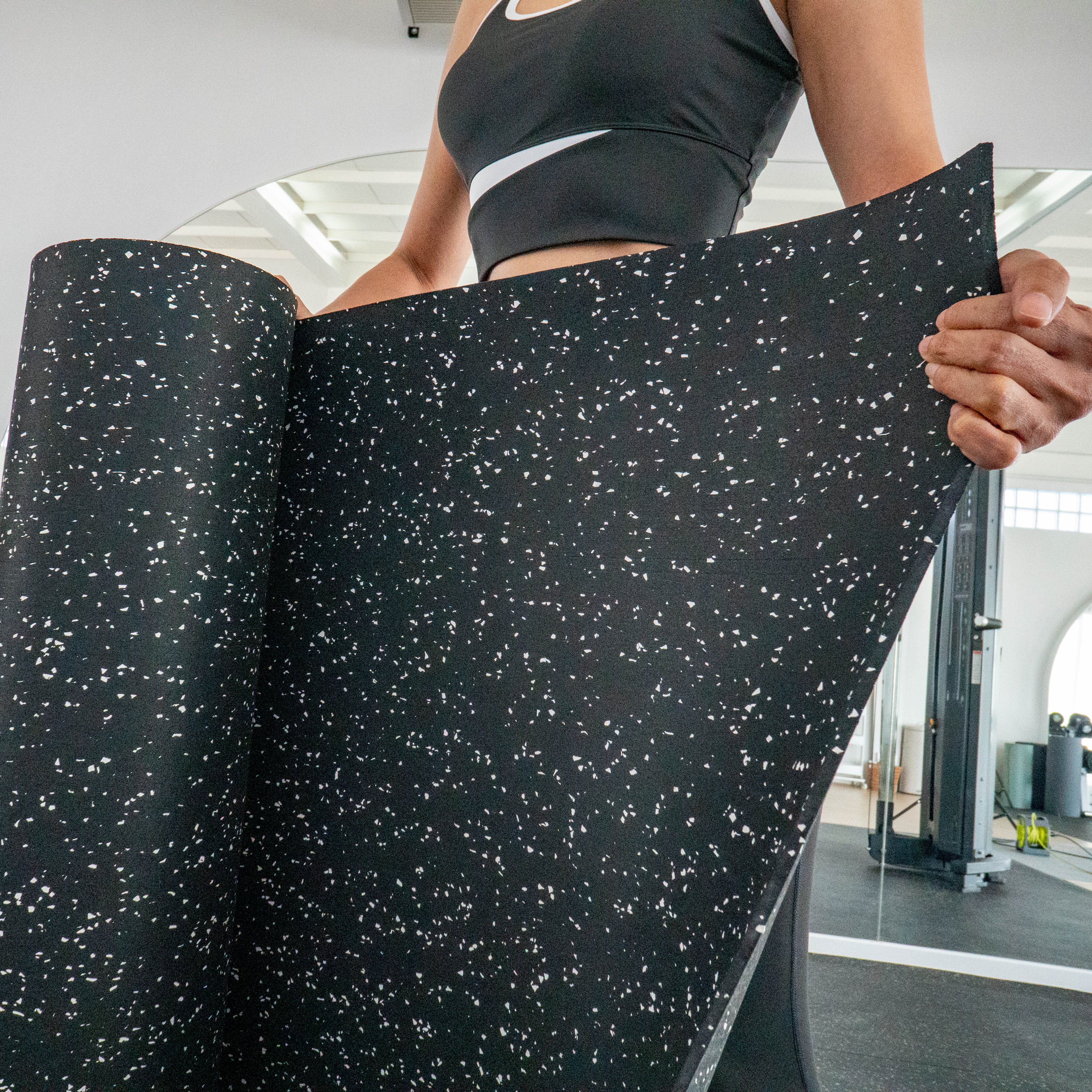 ยางปูพื้นฟิตเนส เลือกยังไงให้ปลอดภัยและทนทาน 2 DSC09895