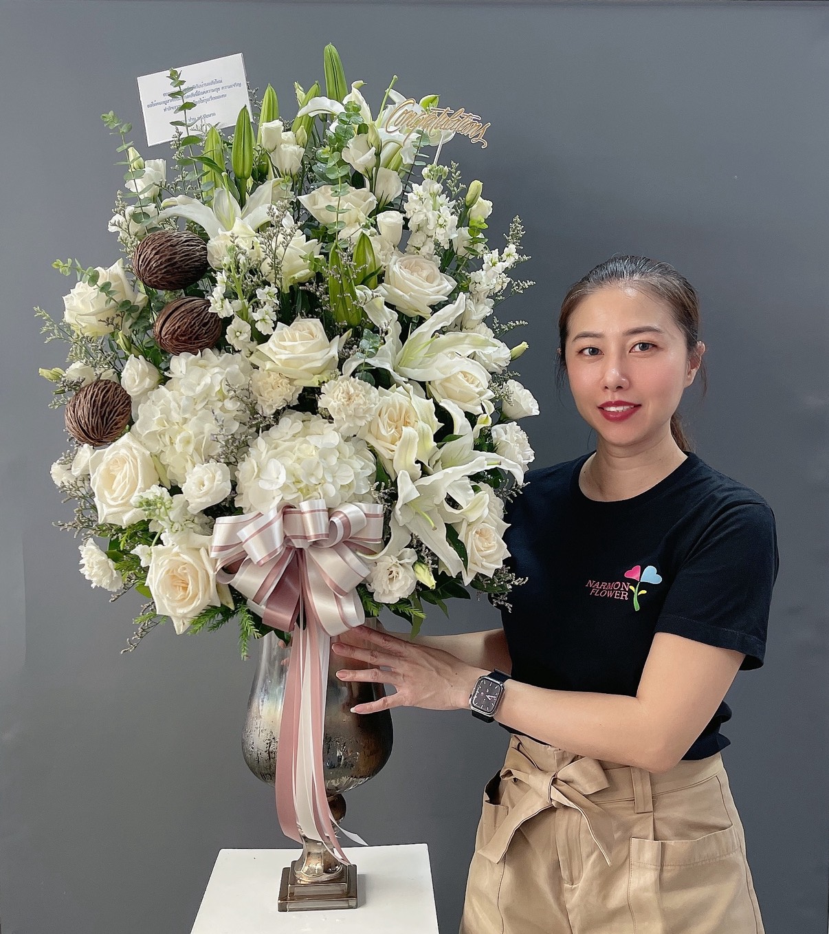 กระเช้าดอกไม้,แจกันดอกไม้,ดอกไม้จัดแจกัน,ดอกไม้จัดกระเช้า,จัดกระเช้าดอกไม้