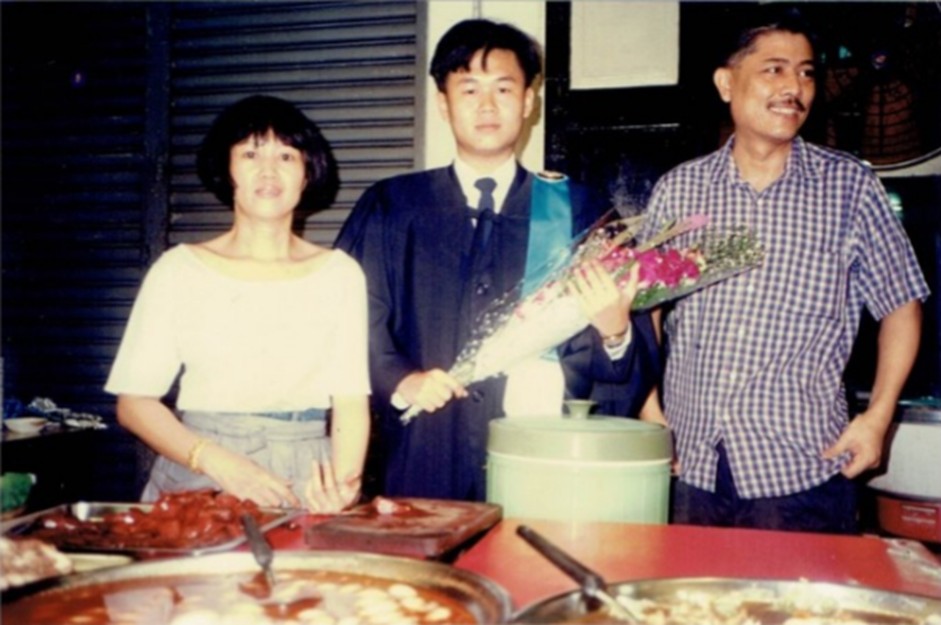 ประวัติโหระพาแคทเทอริ่ง