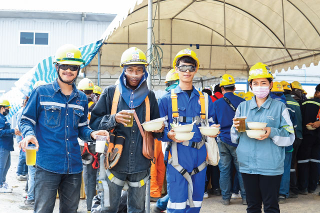 จัดเลี้ยงงานใหญ่