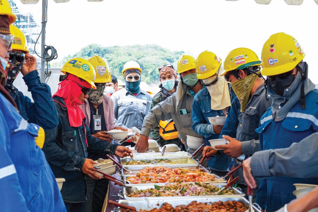 จัดเลี้ยงงานใหญ่