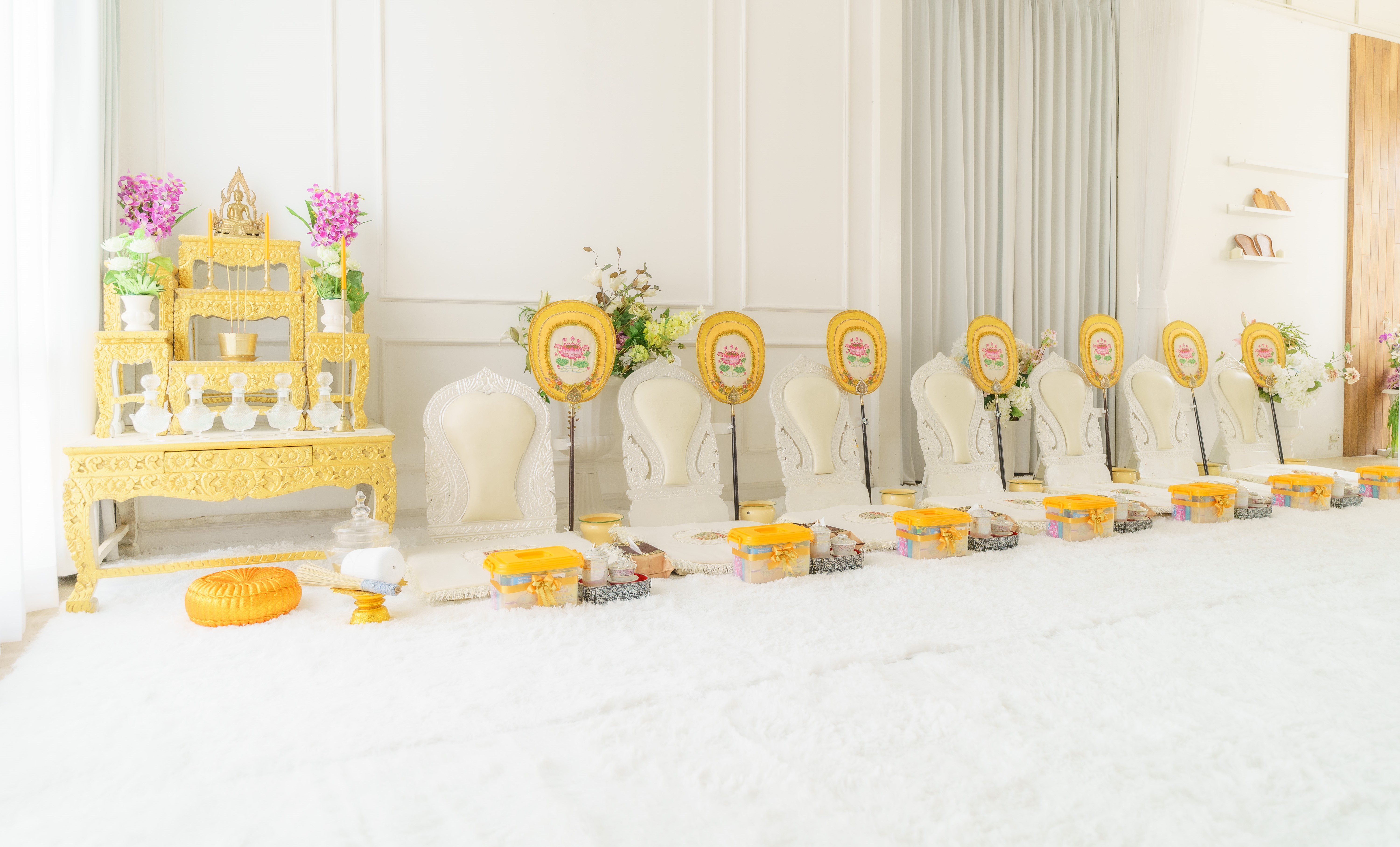 จัดพิธีสงฆ์