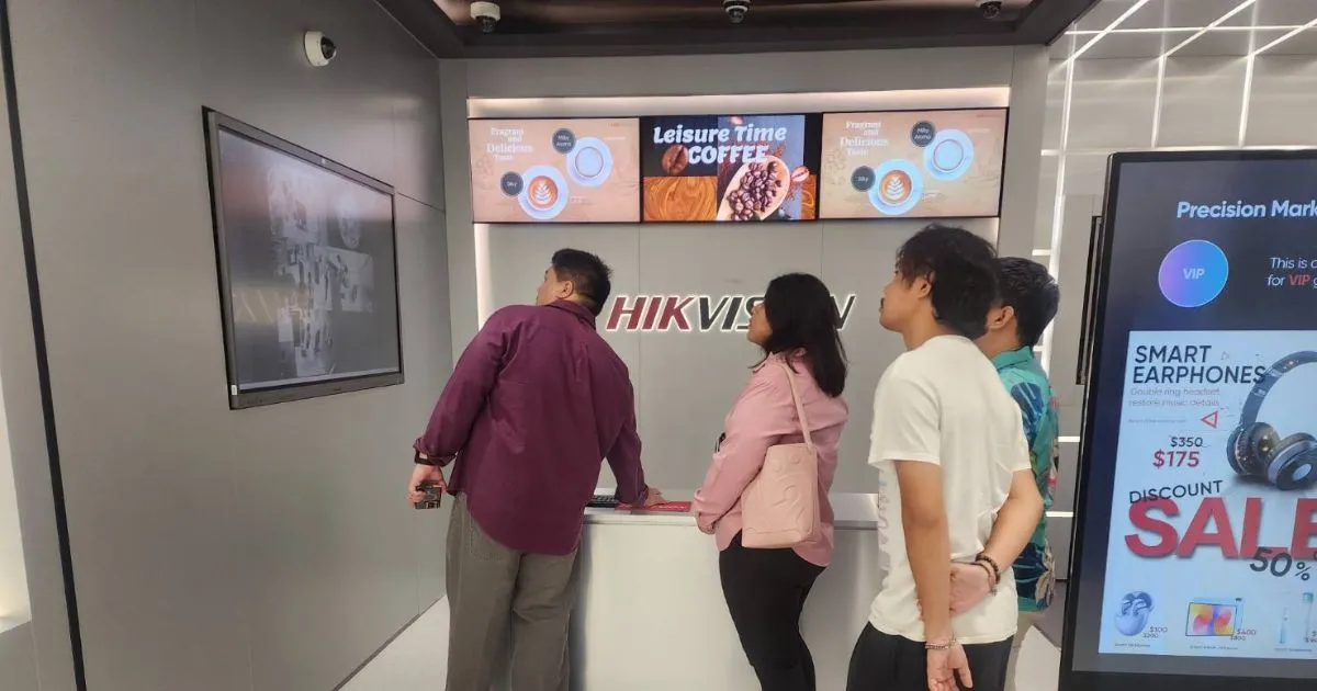 บริษัท เจเจแซท เทคโนโลยี จำกัด เข้าเยี่ยมชมโชว์รูม Hikvision ณ อาคาร S-OASIS เขตจตุจัตร กรุงเทพมหานคร – ภาพบรรยากาศ 1