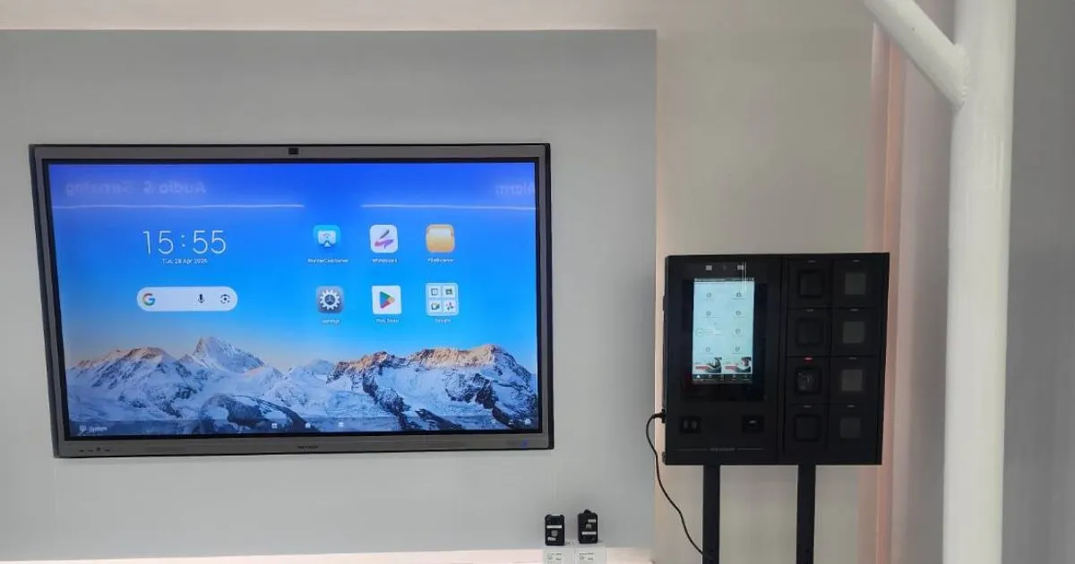 บริษัท เจเจแซท เทคโนโลยี จำกัด เข้าเยี่ยมชมโชว์รูม Hikvision ณ อาคาร S-OASIS เขตจตุจัตร กรุงเทพมหานคร – ภาพบรรยากาศ 2