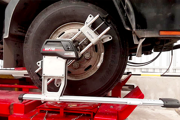 ศูนย์บริการใช้เครื่องมือที่ได้รับมาตรฐานสากล