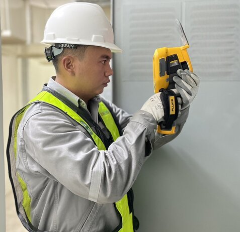 ตรวจไฟฟ้่า