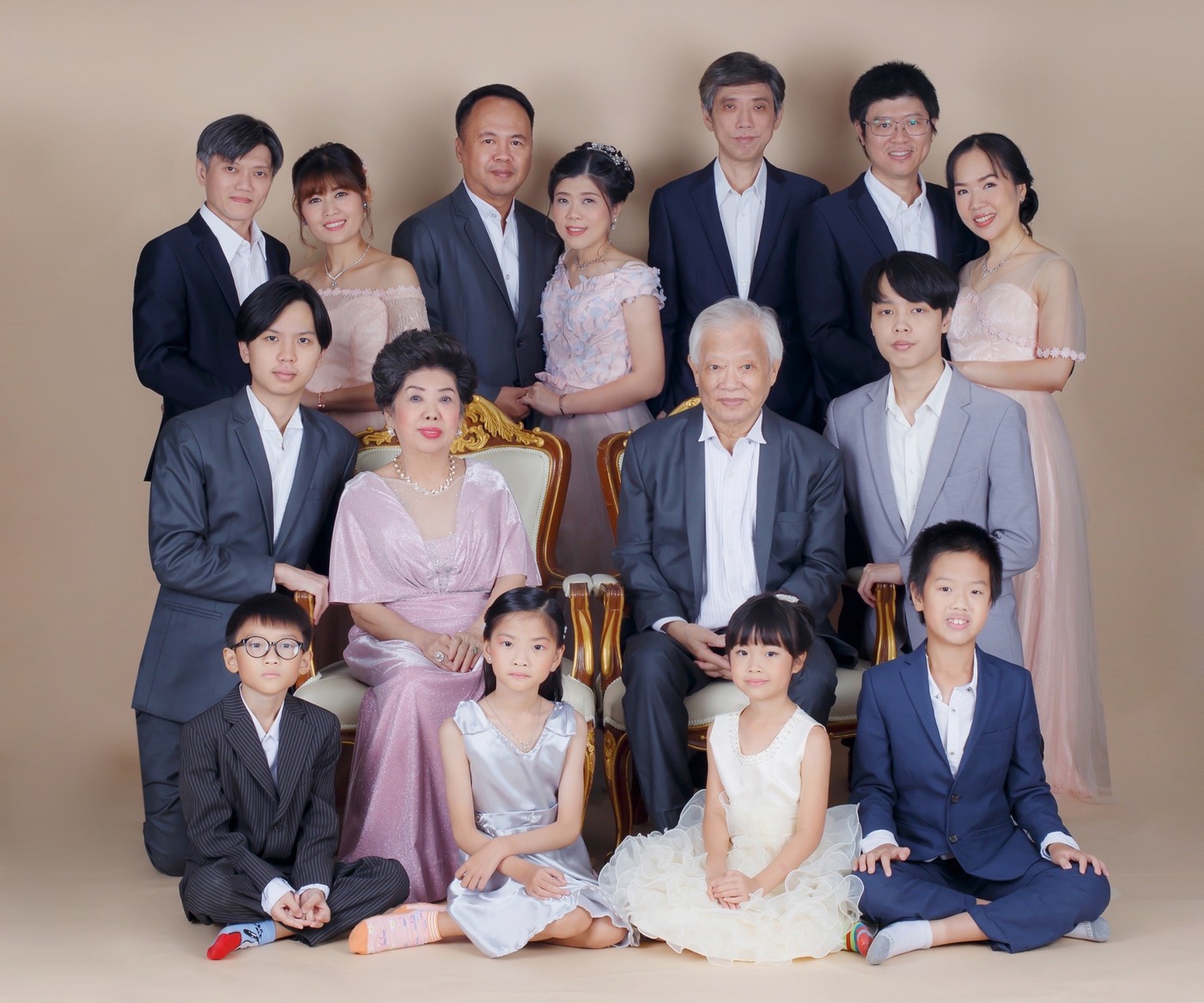 ถ่ายรูปครอบครัวในสตู