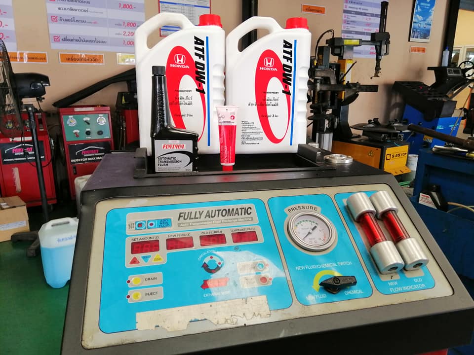 เปลี่ยนน้ำมันเกียร์ ฟอกเกียร์ ฟลัชเกียร์ด้วยเครื่อง