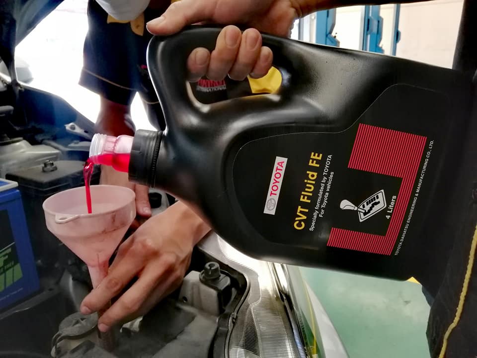 เปลี่ยนน้ำยาหล่อเย็น น้ำยาคูลแลนท์ น้ำยาหม้อน้ำ