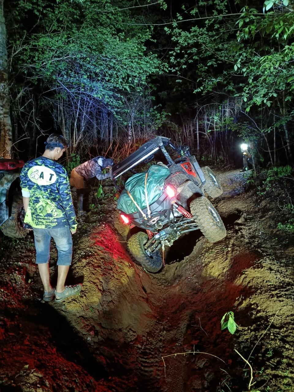 ออกทริปเอทีวี ท่องเที่ยวป่า รถUTV CFMOTO Z950sport  