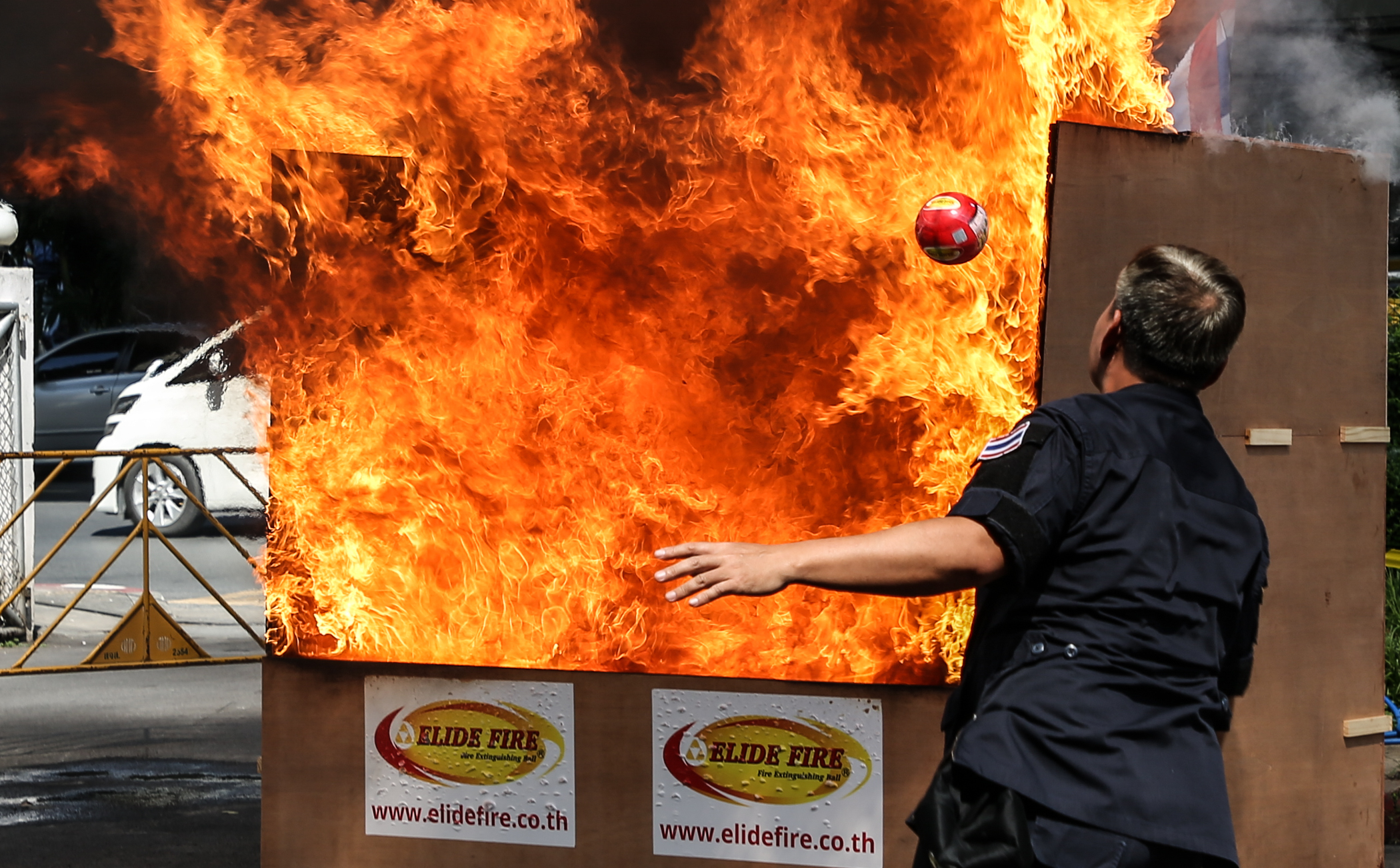 Elide Fire® Official - Fire Extinguishing Ball