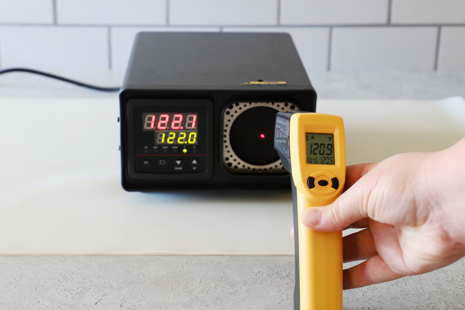 Infrared Thermometers 3 sea product thermoworks industrial ir gun ashlee redger 10 d2a664bd655c4063b960b39124136a41