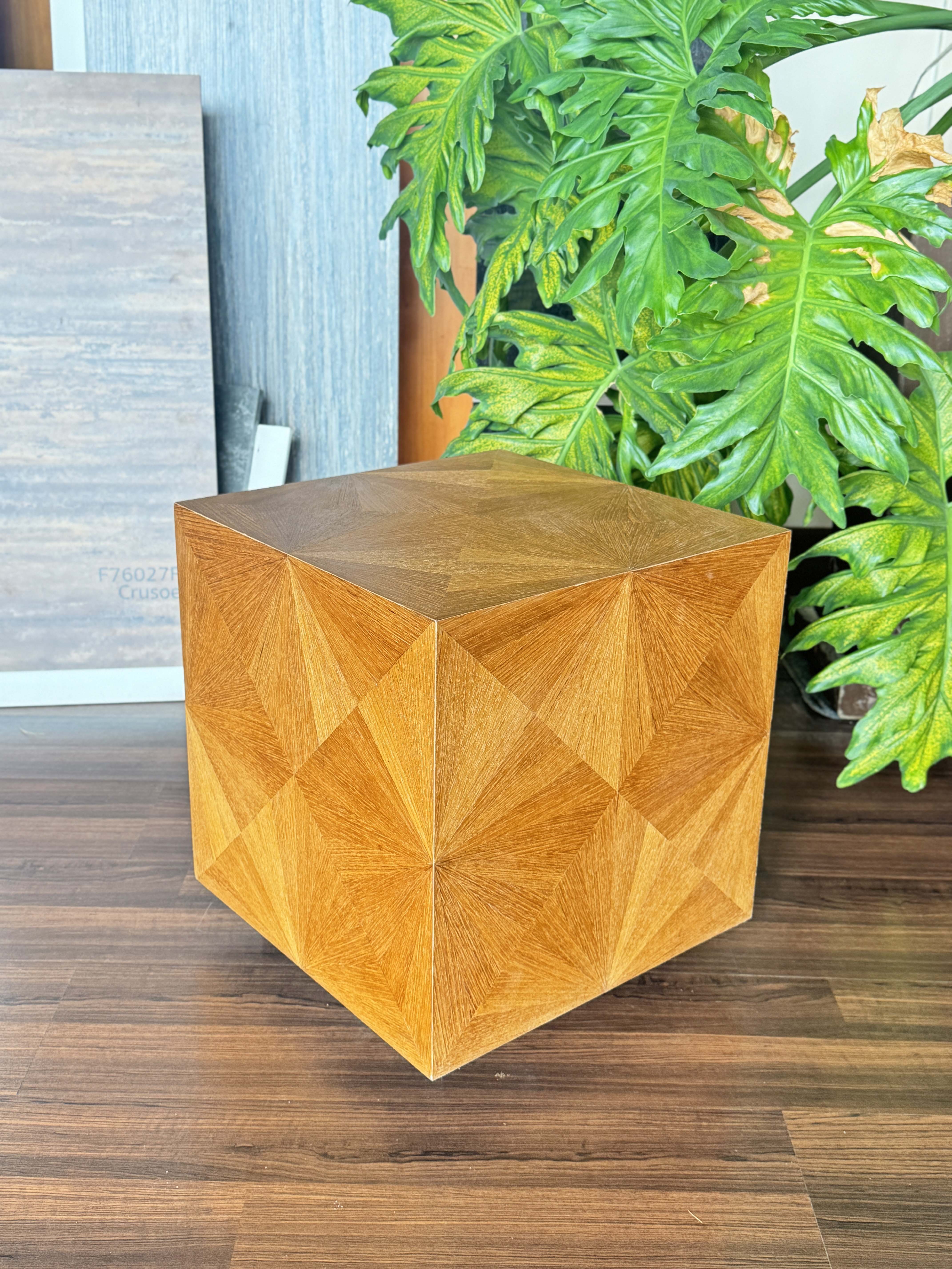 เฟอร์นิเจอร์จัดลาย