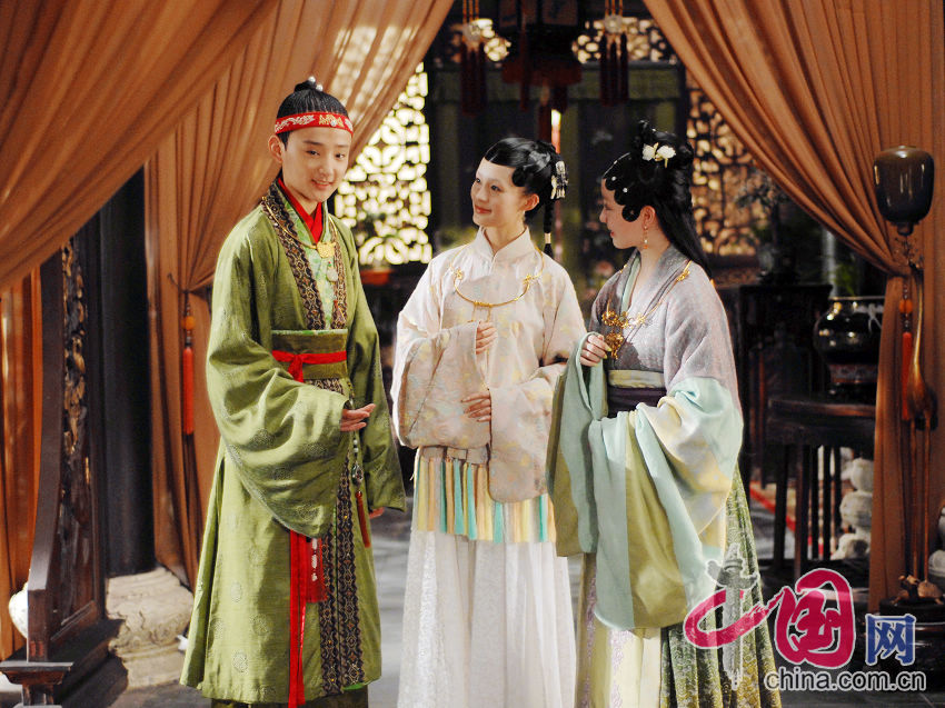 ภาพจากซีรีส์รีเมคในปี 2010 ที่หยาง หยาง นักแสดงจีนชื่อดังแสดงนำค่ะ ภาพจากซีรีส์รีเมคในปี 2010 ที่หยาง หยาง นักแสดงจีนชื่อดังแสดงนำค่ะ