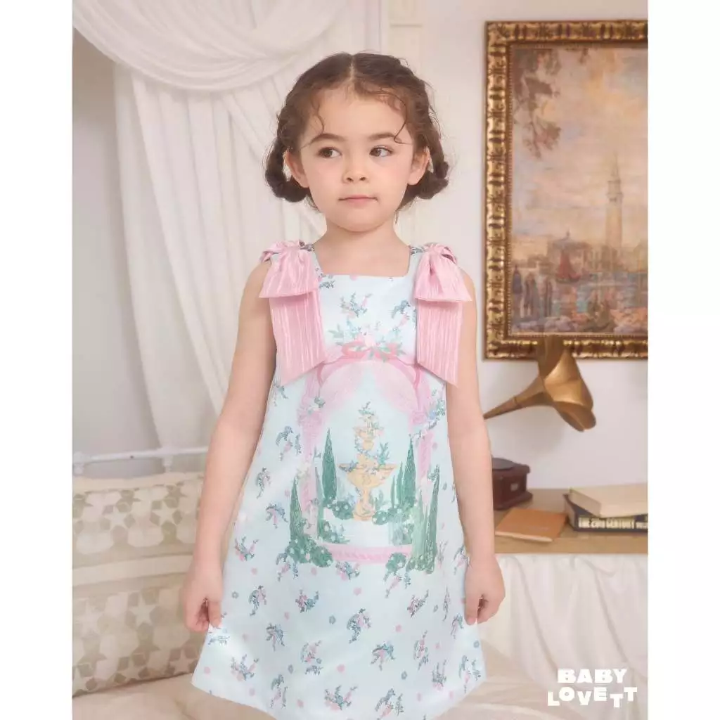BabyLovett Villa Fontaine Collection คอลเลกชันที่ได้รับแรงบันดาลใจจากสวนสไตล์ยุโรป และความงดงามของน้ำพุสุดคลาสสิก ถ่ายทอดผ่านโทนสีพาสเทลอ่อนหวาน BabyLovett Villa Fontaine Collection คอลเลกชันที่ได้รับแรงบันดาลใจจากสวนสไตล์ยุโรป และความงดงามของน้ำพุสุดคลาสสิก ถ่ายทอดผ่านโทนสีพาสเทลอ่อนหวาน