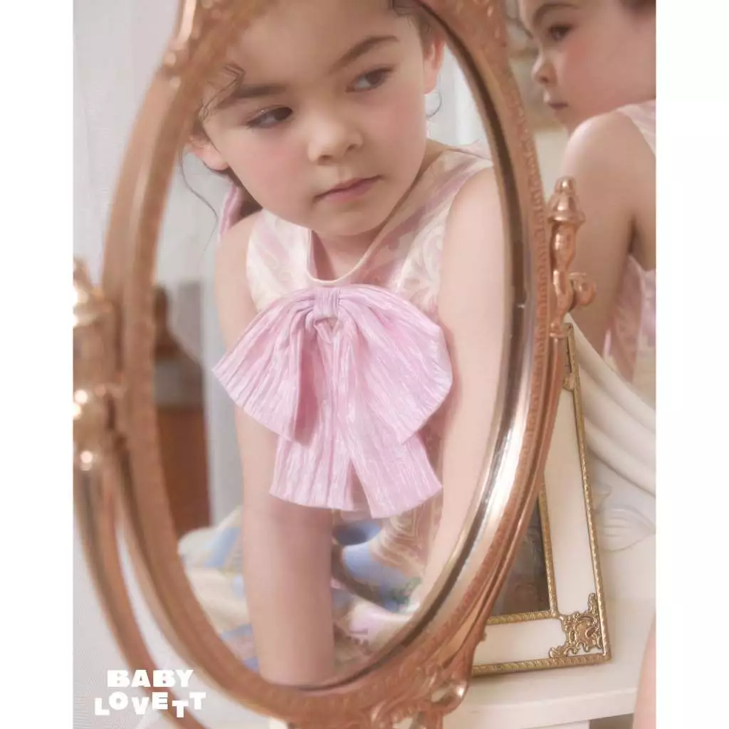 BabyLovett Villa Fontaine Collection คอลเลกชันที่ได้รับแรงบันดาลใจจากสวนสไตล์ยุโรป และความงดงามของน้ำพุสุดคลาสสิก ถ่ายทอดผ่านโทนสีพาสเทลอ่อนหวาน BabyLovett Villa Fontaine Collection คอลเลกชันที่ได้รับแรงบันดาลใจจากสวนสไตล์ยุโรป และความงดงามของน้ำพุสุดคลาสสิก ถ่ายทอดผ่านโทนสีพาสเทลอ่อนหวาน