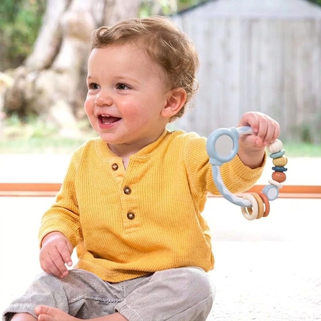 INFANTINO Shake & Spin Rattling Ring ของเล่นวงแหวน ของเล่นเขย่าเสริมพัฒนาการเด็ก 0m+