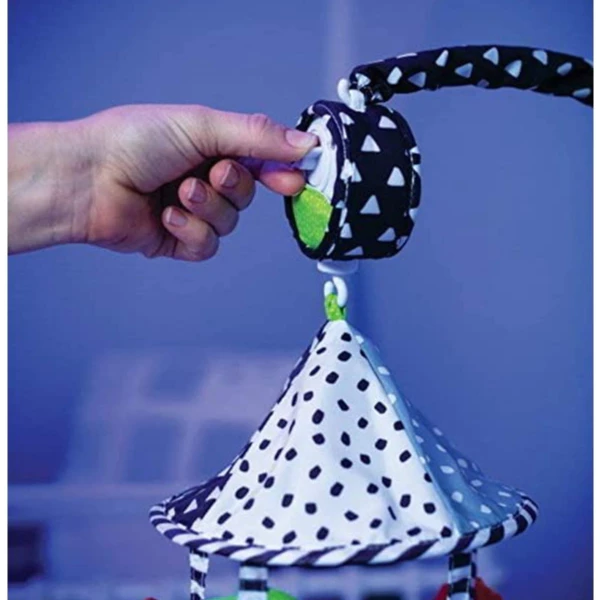 INFANTINO โมบายติดเตียงม้าหมุนรูปสัตว์ Gaga Musical Mobile (0m+)