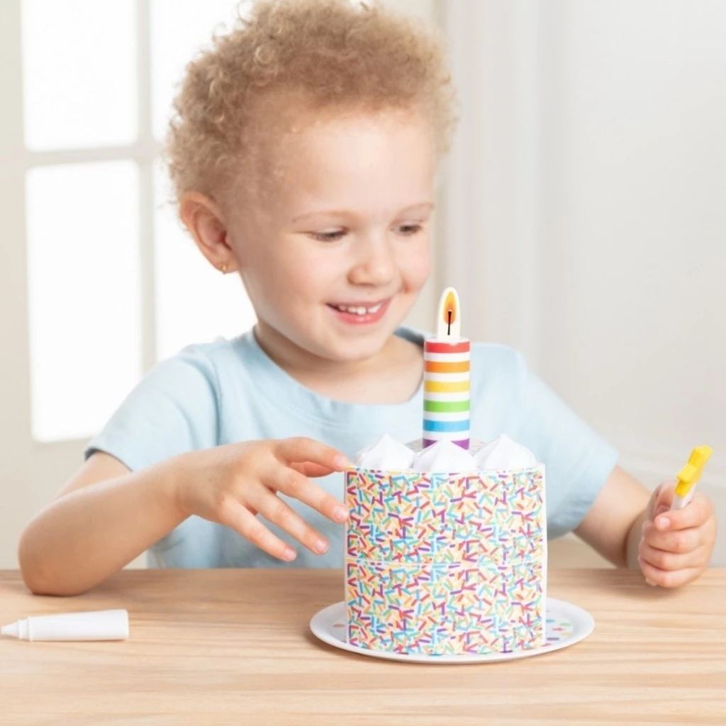 Melissa & Doug Birthday Wish Candle Cake ของเล่นเค้กวันเกิด ตกแต่งเค้ก เป่าเทียนได้จริง กล่องเก็บ 