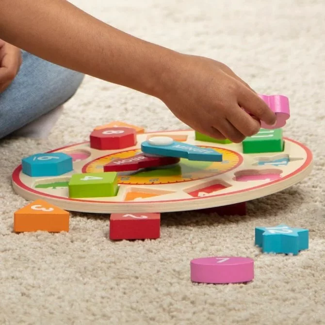 Melissa & Doug Shape Sorting Clock รุ่น 8593 ชุดนาฬิกาแยกแยะรูปทรง เข็มนาฬิกาหมุนได้จริง (6) Melissa & Doug Shape Sorting Clock รุ่น 8593 ชุดนาฬิกาแยกแยะรูปทรง เข็มนาฬิกาหมุนได้จริง (6)