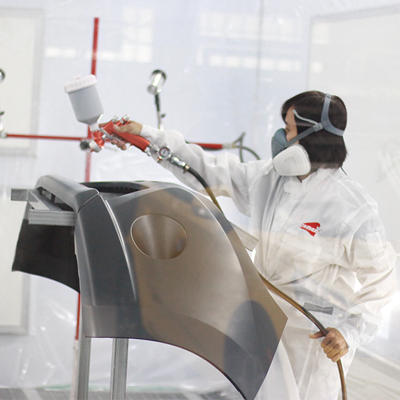 ศูนย์ซ่อมสีและตัวถัง อารีมิตร