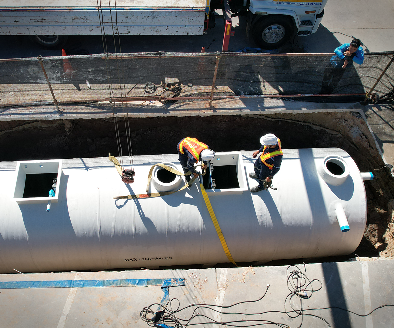 ถังบำบัดน้ำเสียฝั่งดิน