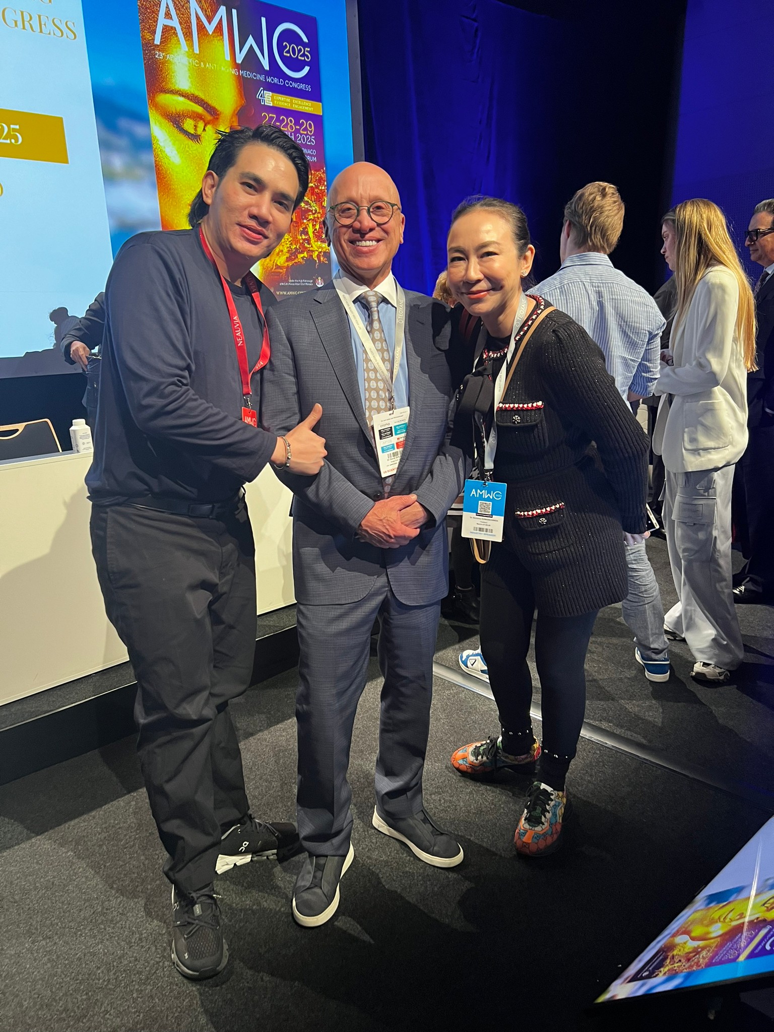 หมอรุจ ผศ. นพ. ศุภะรุจ เลื่องอรุณ แพทย์จากเอเชียหนึ่งเดียว เป็น 1 ใน Finalist จากงาน AMWC 2024 Monaco หมอรุจ ผศ. นพ. ศุภะรุจ เลื่องอรุณ แพทย์จากเอเชียหนึ่งเดียว เป็น 1 ใน Finalist จากงาน AMWC 2024 Monaco