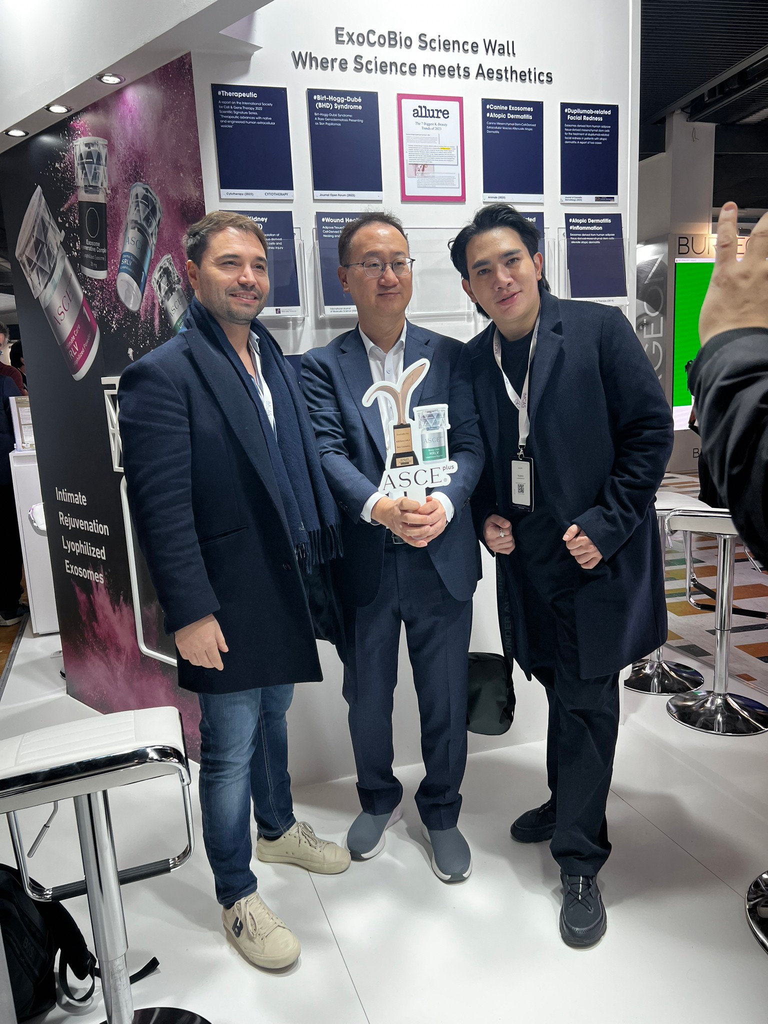 หมอรุจ ผศ. นพ. ศุภะรุจ เลื่องอรุณ ได้รับเกียรติเชิญให้เป็นวิทยากรในการประชุมทางด้านผิวหนังและศัลยกรรมตกแต่งระดับนานาชาติ ที่ใหญ่ที่สุดในโลก IMCAS World Congress 2024 ซึ่งปีนี้การประชุมจัดขึ้นที่ ศูนย์ประชุม Le Palais Des Congres (Paris) กรุงปารีส ที่ประเทศฝรั่งเศส หมอรุจ ผศ. นพ. ศุภะรุจ เลื่องอรุณ ได้รับเกียรติเชิญให้เป็นวิทยากรในการประชุมทางด้านผิวหนังและศัลยกรรมตกแต่งระดับนานาชาติ ที่ใหญ่ที่สุดในโลก IMCAS World Congress 2024 ซึ่งปีนี้การประชุมจัดขึ้นที่ ศูนย์ประชุม Le Palais Des Congres (Paris) กรุงปารีส ที่ประเทศฝรั่งเศส