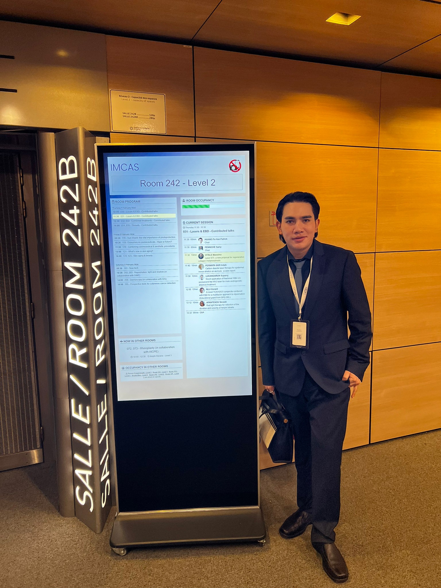 หมอรุจ ผศ. นพ. ศุภะรุจ เลื่องอรุณ ได้รับเกียรติเชิญให้เป็นวิทยากรในการประชุมทางด้านผิวหนังและศัลยกรรมตกแต่งระดับนานาชาติ ที่ใหญ่ที่สุดในโลก IMCAS World Congress 2024 ซึ่งปีนี้การประชุมจัดขึ้นที่ ศูนย์ประชุม Le Palais Des Congres (Paris) กรุงปารีส ที่ประเทศฝรั่งเศส หมอรุจ ผศ. นพ. ศุภะรุจ เลื่องอรุณ ได้รับเกียรติเชิญให้เป็นวิทยากรในการประชุมทางด้านผิวหนังและศัลยกรรมตกแต่งระดับนานาชาติ ที่ใหญ่ที่สุดในโลก IMCAS World Congress 2024 ซึ่งปีนี้การประชุมจัดขึ้นที่ ศูนย์ประชุม Le Palais Des Congres (Paris) กรุงปารีส ที่ประเทศฝรั่งเศส