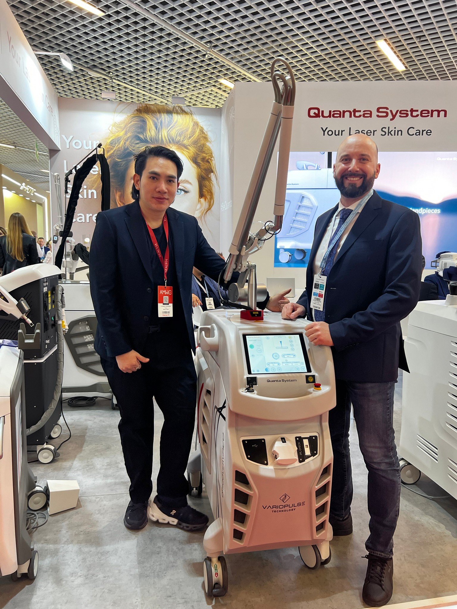 หมอรุจ ผศ. นพ. ศุภะรุจ เลื่องอรุณ แพทย์จากเอเชียหนึ่งเดียว เป็น 1 ใน Finalist จากงาน AMWC 2024 Monaco หมอรุจ ผศ. นพ. ศุภะรุจ เลื่องอรุณ แพทย์จากเอเชียหนึ่งเดียว เป็น 1 ใน Finalist จากงาน AMWC 2024 Monaco