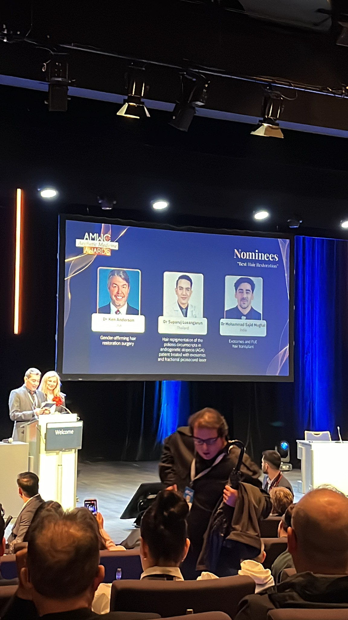 หมอรุจ ผศ. นพ. ศุภะรุจ เลื่องอรุณ แพทย์จากเอเชียหนึ่งเดียว เป็น 1 ใน Finalist จากงาน AMWC 2024 Monaco หมอรุจ ผศ. นพ. ศุภะรุจ เลื่องอรุณ แพทย์จากเอเชียหนึ่งเดียว เป็น 1 ใน Finalist จากงาน AMWC 2024 Monaco