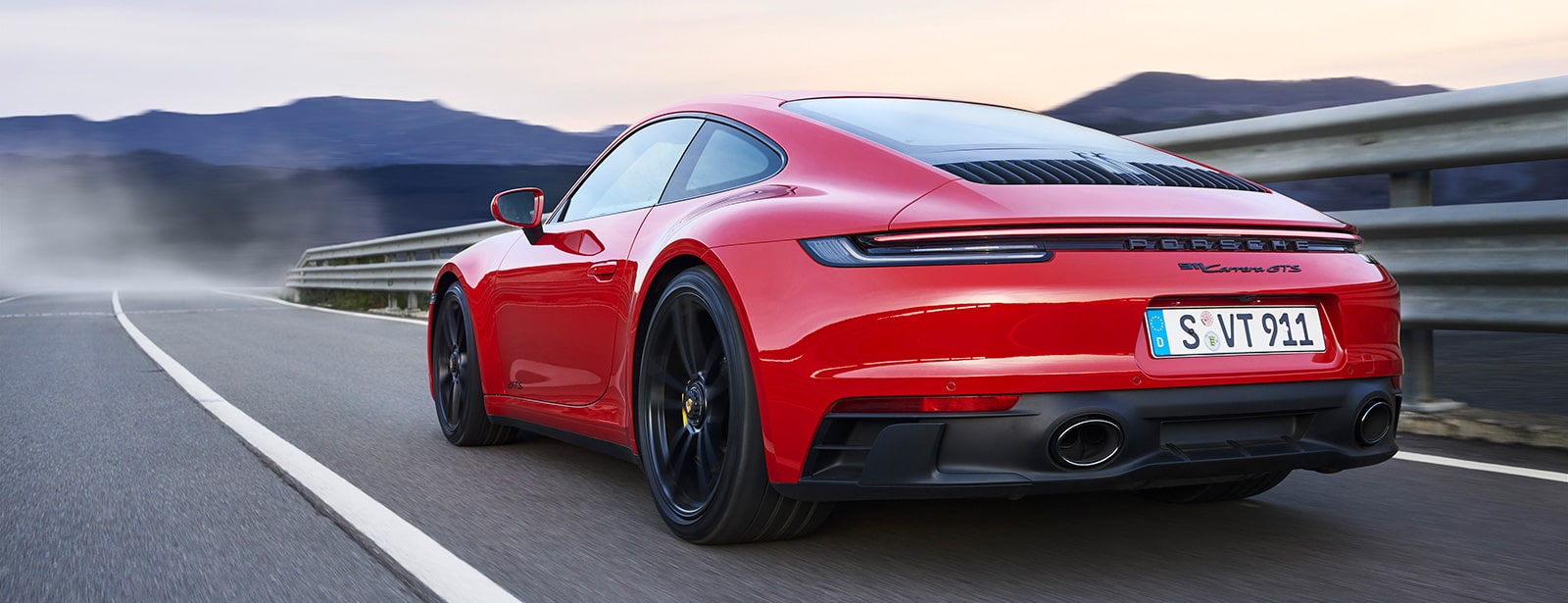 Porsche 911 Carrera GTS ราคา