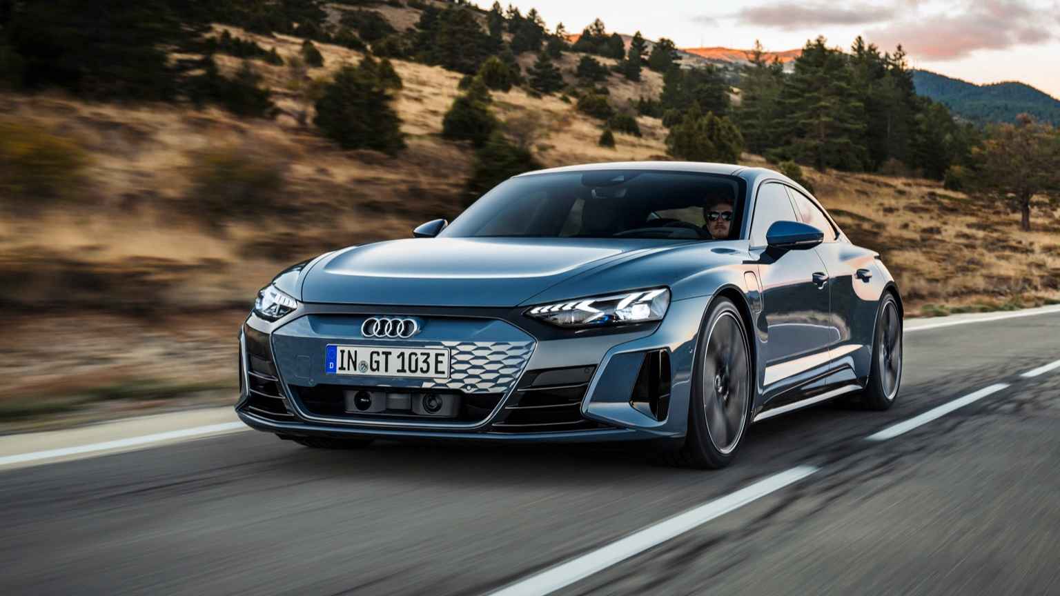 Audi e-tron GT quattro รถยนต์ไฟฟ้วิ่งไกลสุด อันดับ 8 Audi e-tron GT quattro