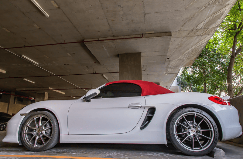 Porsche Cayman 981 สีขาว Porsche Cayman 981 สีขาว