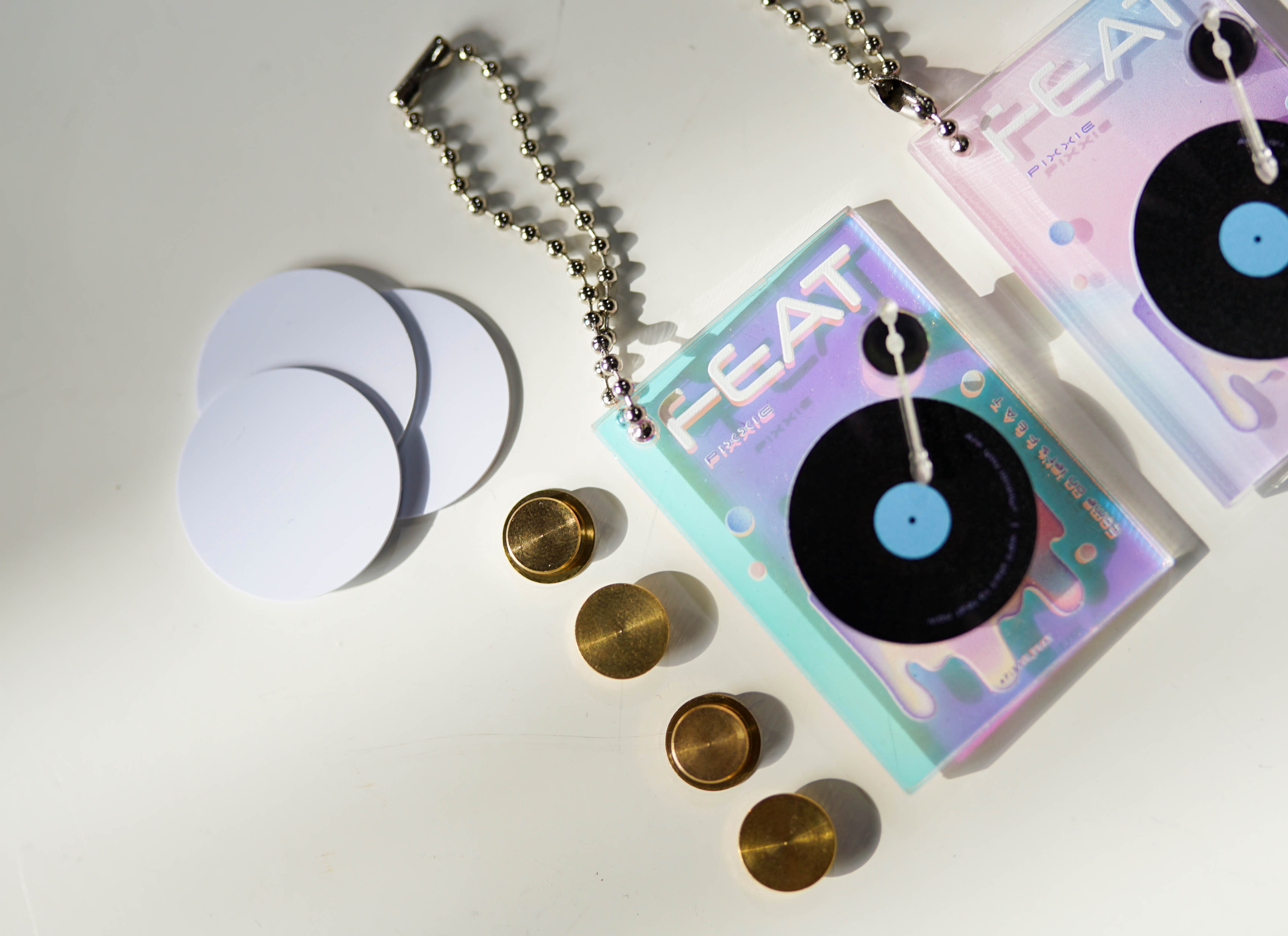 รับทำ NFC ติดอะคริลิค รับทำ NFC ติดอะคริลิค