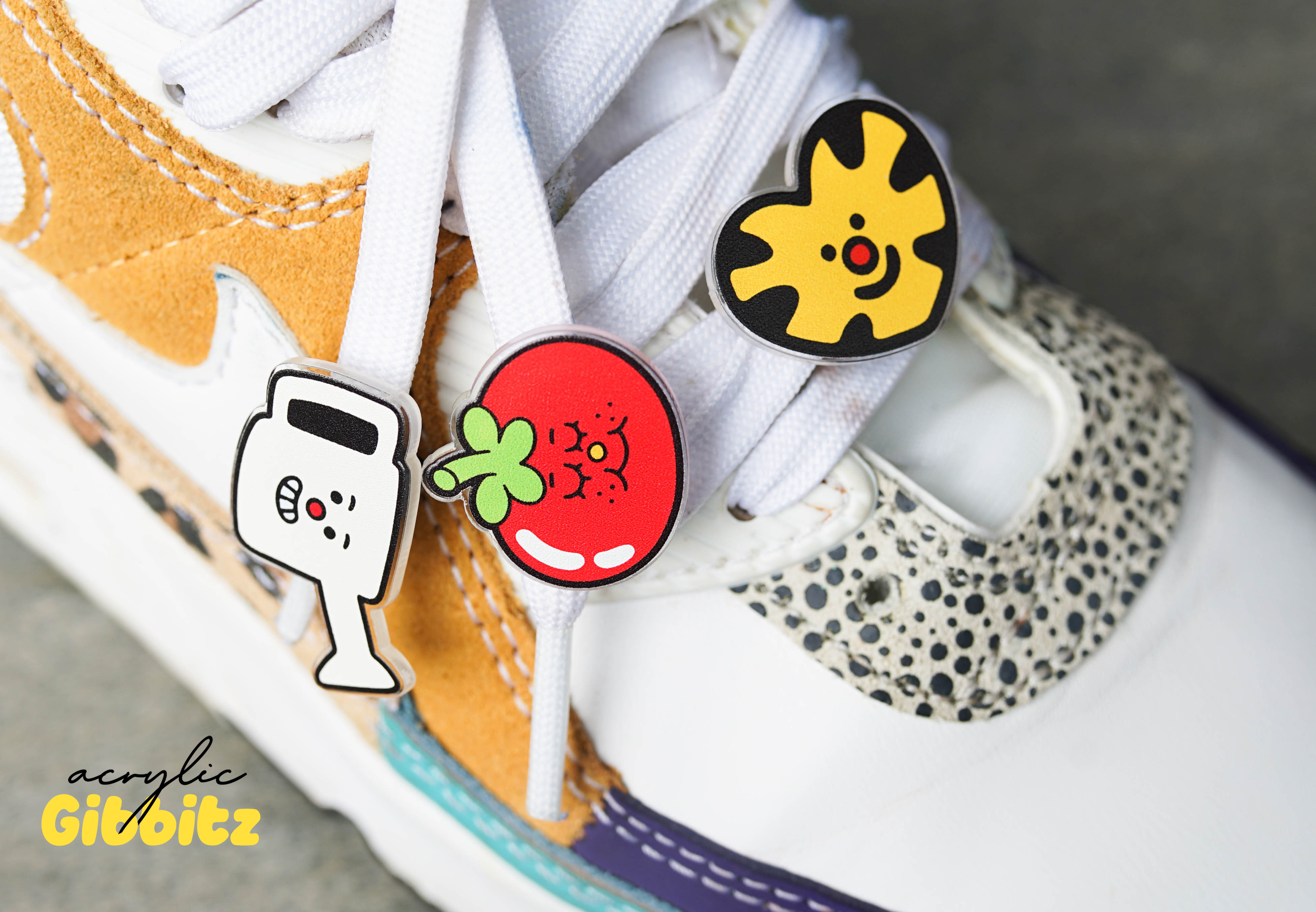 ตุ๊กตาติดเชือกรองเท้า ตุ๊กตาติดเชือกรองเท้า