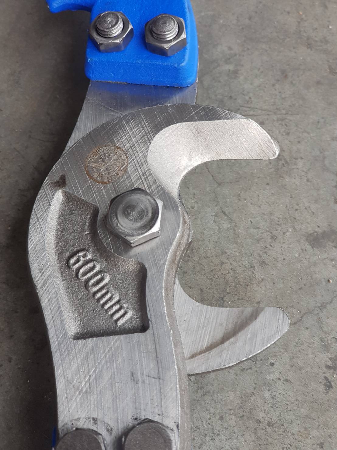 กรรไกรตัดเหล็ก สายไฟ ปากนกแก้ว