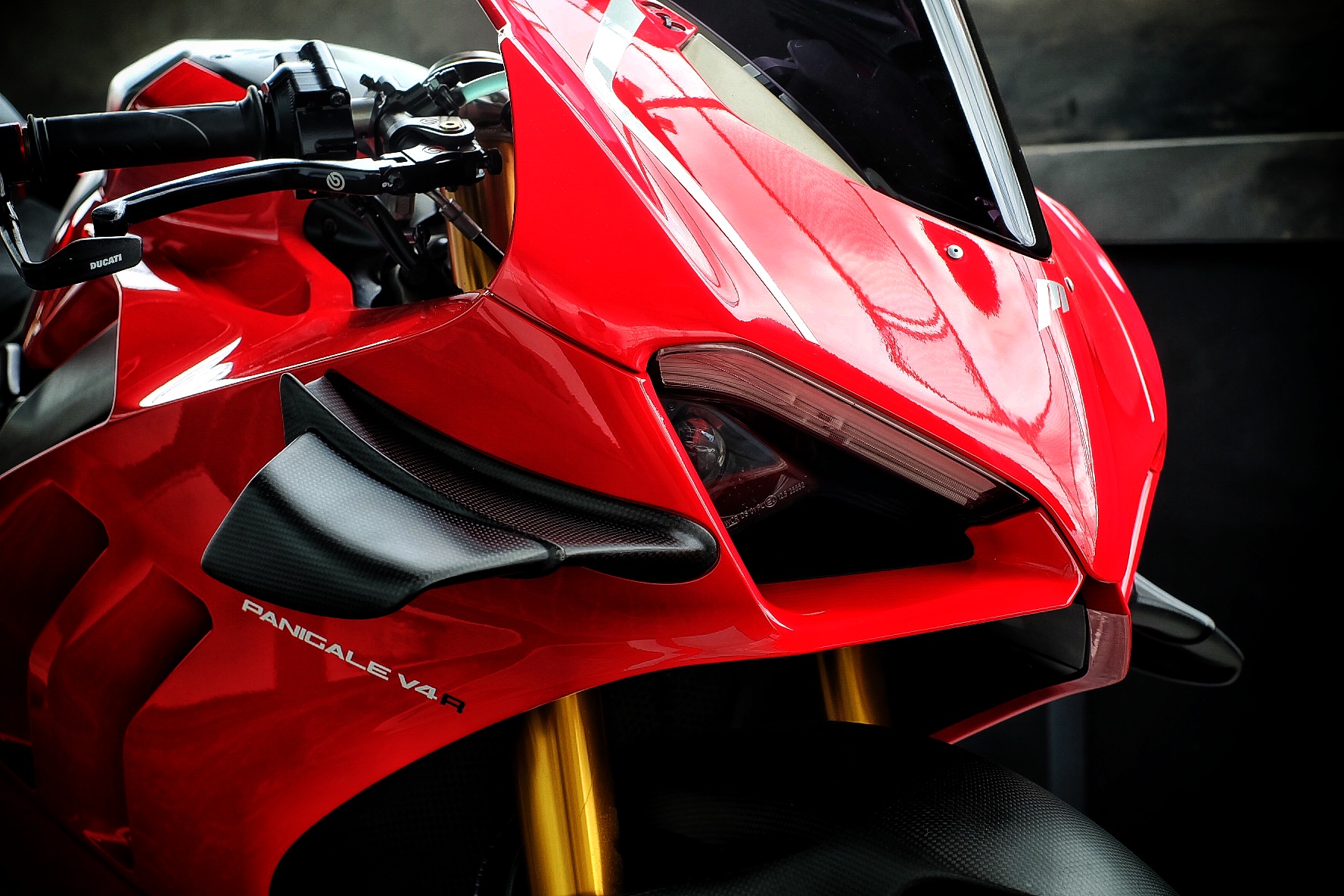ducati_panigale_v4s_v4r_fairing_dp_puig_ชิวหน้าของแต่งรถ mpk ซ่อมรถประกันดูคาติ รถเกิดอุบัติเหตุ ducati_panigale_v4s_v4r_fairing_dp_puig_ชิวหน้าของแต่งรถ mpk ซ่อมรถประกันดูคาติ รถเกิดอุบัติเหตุ