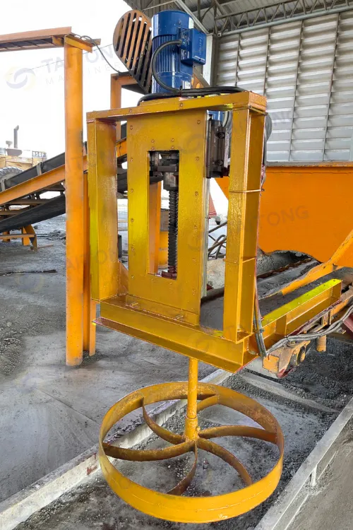 เครื่องปาดปูนซีเมนต์ผสมเสร็จ