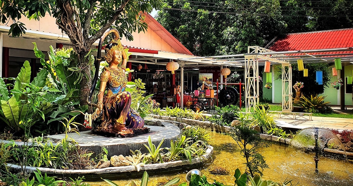 พระแม่ธรณี